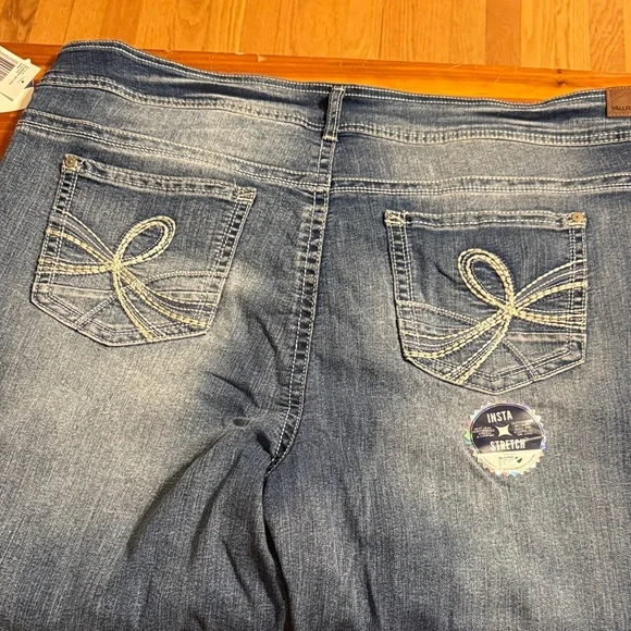 Wallflower Women's Dark Blue Boot Cut Jeans - Picture 3 of 4